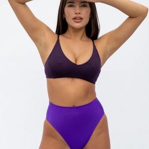 Left on Friday Hi Hi Bottom NWT